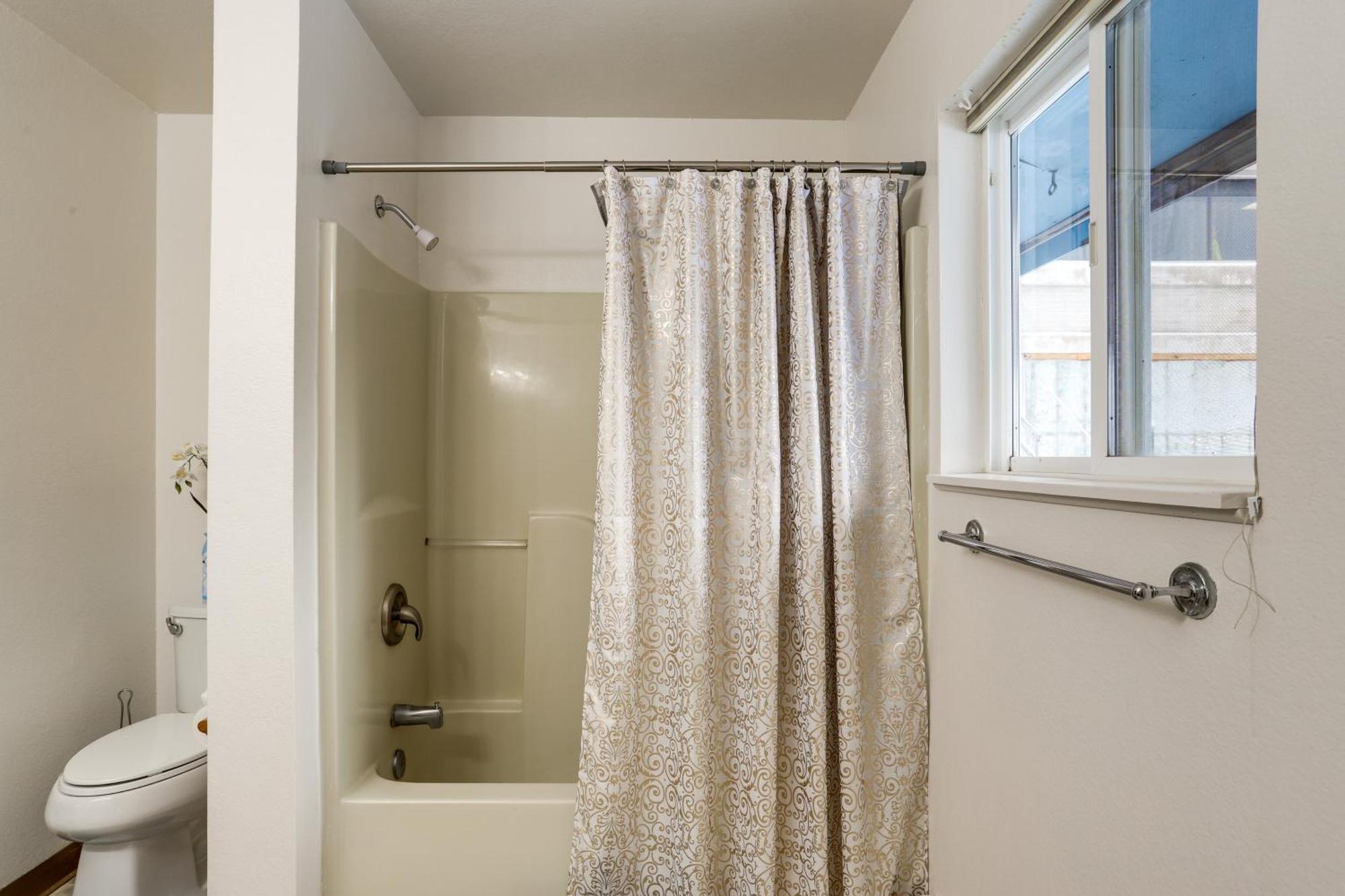 Waterfront Apt, Walk To Town And Coastal Trail! Anchorage Exterior photo